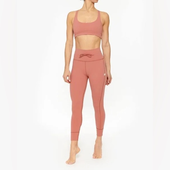 Vuori daily jogger pants Rosewood - Picture 1 of 10
